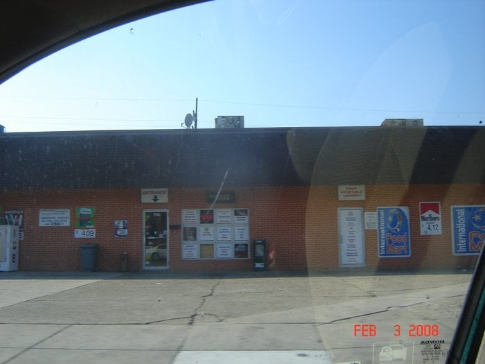 International Food Mart Logo