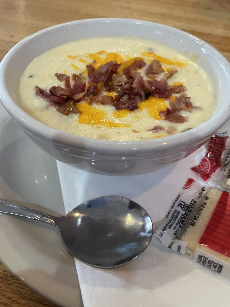 CRUSOES RESTAURANT AND CROCS SPORTS BAR Updated September 2024 12