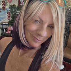 Salon South Beach - Hair cut and color
