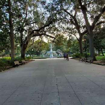 Forsyth Park - Parks Near Me - Savannah, Georgia