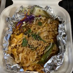 Pad Thai with chicken. Delicious!