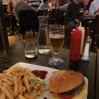 The Bowler - Sports Bars Near Me - Paris, 75