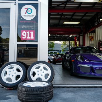 Independent Porsche Service - Scientific Motorcars - 16 Photos 42 Reviews - Auto Repair - 1070 E Walnut St Pasadena Ca - Phone Number Independent Porsche Service - Scientific Motorcars - 16 Photos 42 Reviews - Auto Repair - 1070 E Walnut St Pasadena Ca - Phone Number