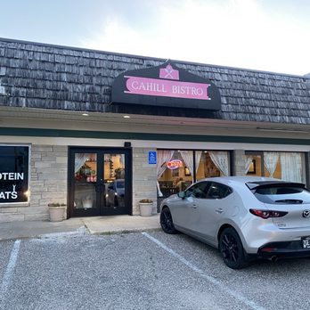 Cahill Bistro - Entrance to establishment - Latin American Near Me - Edina, Minnesota