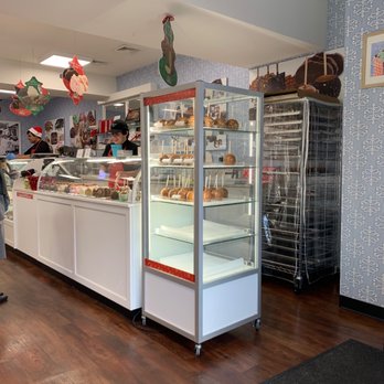 Kilwins - Chocolatiers & Shops Near Me - Port Jefferson, New York Kilwins - Chocolatiers & Shops Near Me - Port Jefferson, New York