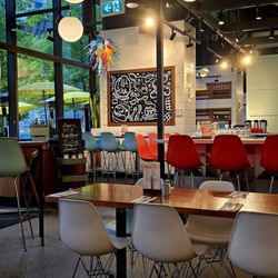 OEB Breakfast - Interior