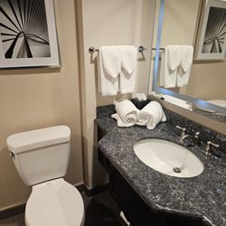 Crowne Plaza Los Angeles Harbor Hotel