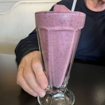 Grade A Cafe - Acai Smoothie - Breakfast & Brunch Near Me - Mount Prospect, Illinois