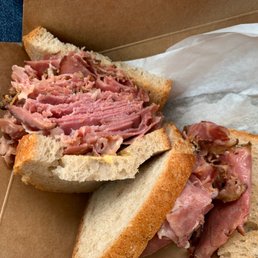 Smoked meat sandwich Smoked meat sandwich