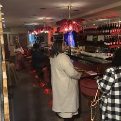 Gladys Books & Wine
