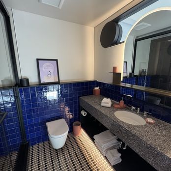 Catbird Hotel - Hotel bathroom - Hotels Near Me - Denver, Colorado