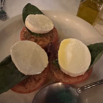 Tutto Fresco - Caprese Salad - Pizza Near Me - Chicago, Illinois