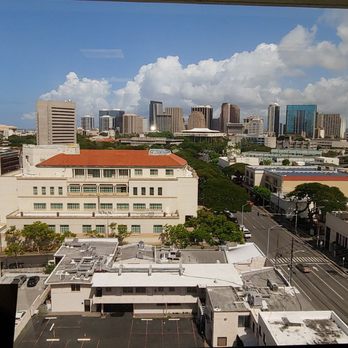 Aloha Laser Vision - View outside. - Ophthalmologists Near Me - Honolulu, Hawaii Aloha Laser Vision - View outside. - Ophthalmologists Near Me - Honolulu, Hawaii
