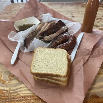 City Market - Brisket, Ribs and a Sausage Link. - Barbeque Near Me - Luling, Texas