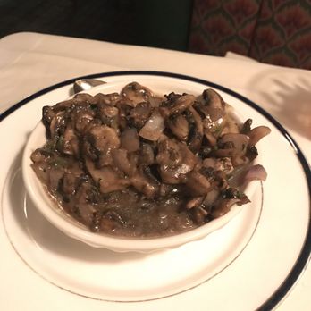 Pacific Dining Car - Garlic Mushrooms - Steakhouses Near Me - Los Angeles, California Pacific Dining Car - Garlic Mushrooms - Steakhouses Near Me - Los Angeles, California