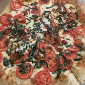 Sorianos Pizzeria - MARGHERITA PIZZA - Salad Near Me - San Diego, California Sorianos Pizzeria - MARGHERITA PIZZA - Salad Near Me - San Diego, California
