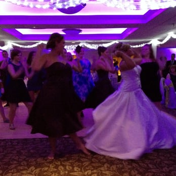 Go Sound Systems - Our bride Annie, leads the dance floor! - DJs Near Me