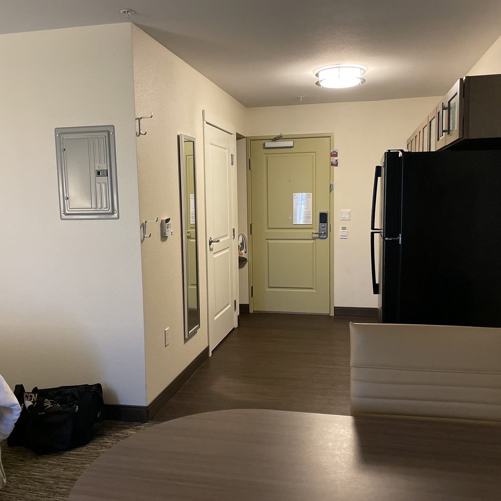 Candlewood Suites - Hotels Near Me - Lodi, California
