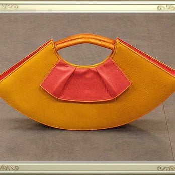 López - Leather Goods Near Me - Seville, SE