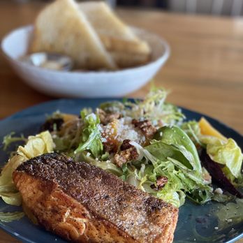Toast Kitchen & Bakery - Salmon Salad - Breakfast & Brunch Near Me - Costa Mesa, California