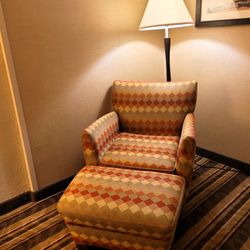 Comfort Inn Metro Airport - Dated but comfy furniture