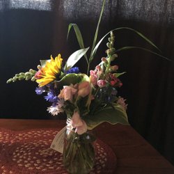 Fenton Community & Farmers' Market - A beautiful homegrown bouquet!