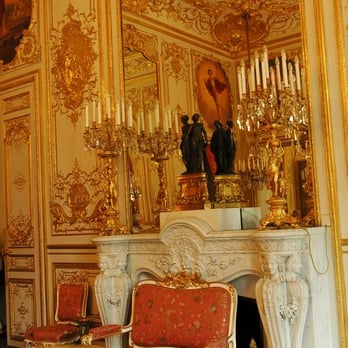 Hôtel de Lassay - Une des cheminées séparant la grande salle - Landmarks & Historical Buildings Near Me - Paris, 75