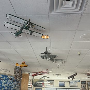 Sunshine & Tailwinds Cafe - Decor - American Near Me - North Las Vegas, Nevada