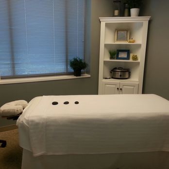 Chantilly Chiropractic Center - Therapeutic Massage Performed by Experienced, Licensed Therapists - Chiropractors Near Me - Chantilly, Virginia Chantilly Chiropractic Center - Therapeutic Massage Performed by Experienced, Licensed Therapists - Chiropractors Near Me - Chantilly, Virginia