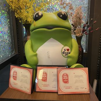 ITs SUSHI Spring Mountain - cutest frog  evaaa - Japanese Near Me - Las Vegas, Nevada
