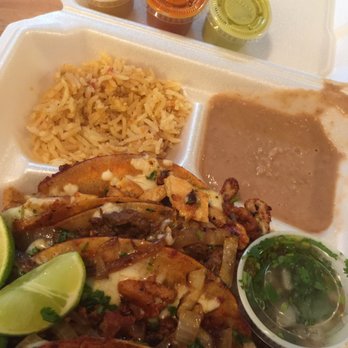 Tacos Moreno - Taco plate with sauces included - Tacos Near Me - Arlington, Texas Tacos Moreno - Taco plate with sauces included - Tacos Near Me - Arlington, Texas
