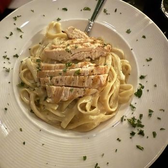La Bella Luna - Fettuccine Alfredo - Pizza Near Me - Orlando, Florida La Bella Luna - Fettuccine Alfredo - Pizza Near Me - Orlando, Florida