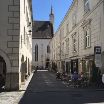Stadt Krems - Tours Near Me - Krems an der Donau, 3