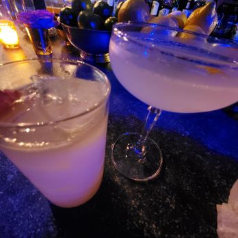 Pearl Hour - It was all a dream/ Lemon drop - Cocktail Bars Near Me - Monterey, California Pearl Hour - It was all a dream/ Lemon drop - Cocktail Bars Near Me - Monterey, California