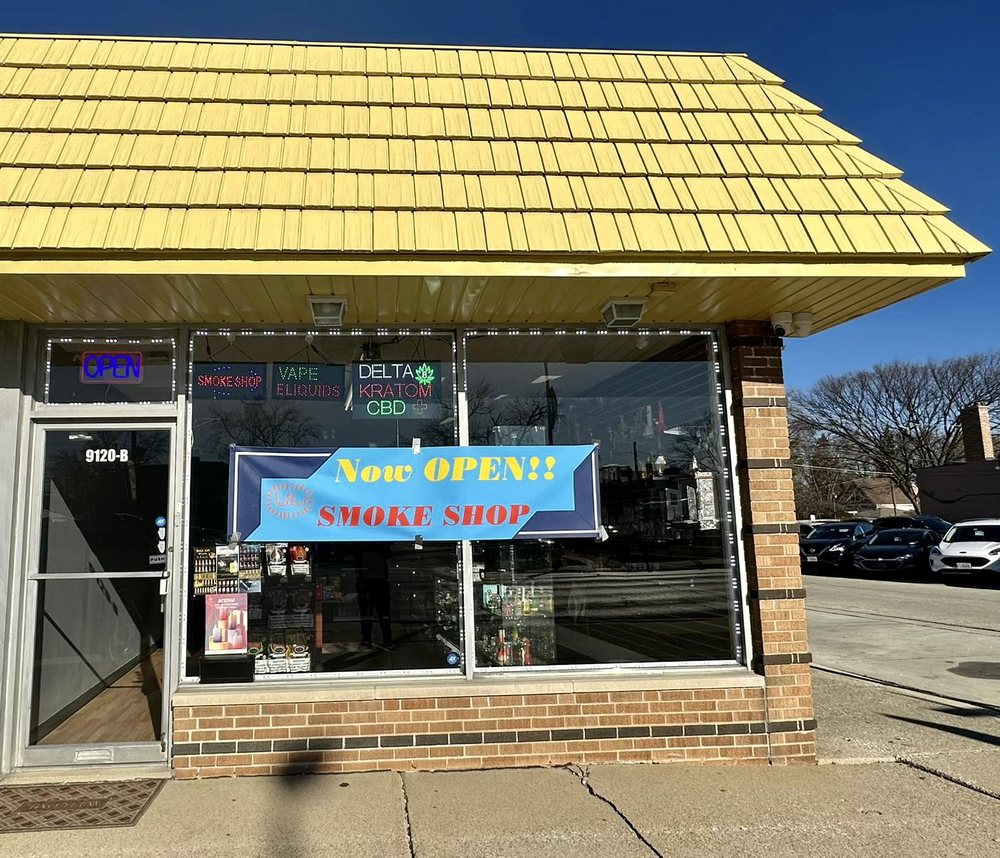 SMOKEY WORLD SMOKE SHOP Updated October 2024 9120 Ogden Ave