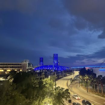 Cowford Chophouse - Rooftop views - Steakhouses Near Me - Jacksonville, Florida