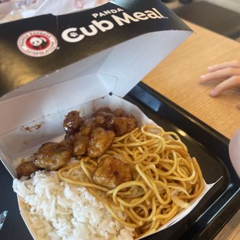 Panda Express - Kids meal orange chicken with noodles and rice - Chinese Near Me - Casselberry, Florida Panda Express - Kids meal orange chicken with noodles and rice - Chinese Near Me - Casselberry, Florida