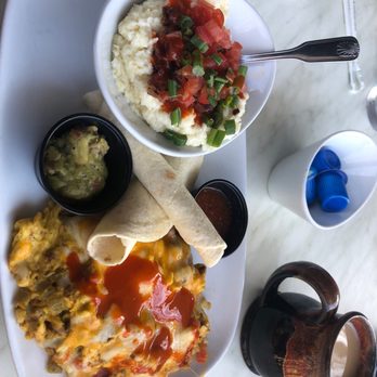 Another Broken Egg Cafe - Southwest omelet - Cafes Near Me - Lake Mary, Florida