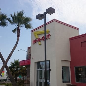 In-N-Out Burger - The famous crossed palms - Fast Food Near Me - Millbrae, California In-N-Out Burger - The famous crossed palms - Fast Food Near Me - Millbrae, California