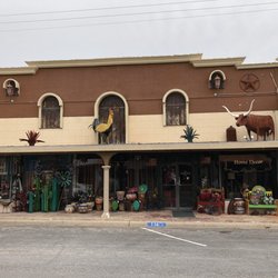 Bella Terrazza - Front of store.