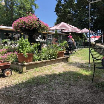 Stream Cliff Farm - Wineries Near Me - Commiskey, Indiana