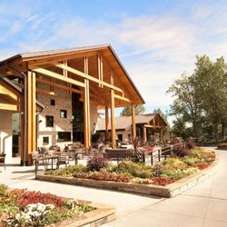 Cottonwood Lodge at Hyland Hills