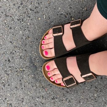 Bui808 Nails - Pedi, color 278 - Nail Salons Near Me - Kapolei, Hawaii