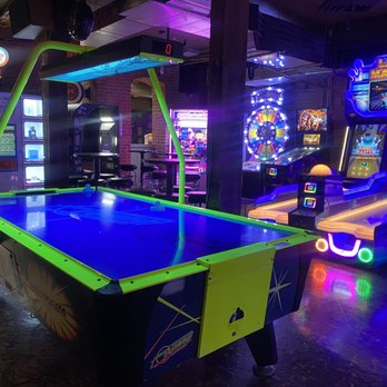 Liquid Lounge - Liquid Lounge Boise Games - Cocktail Bars Near Me - Boise, Idaho Liquid Lounge - Liquid Lounge Boise Games - Cocktail Bars Near Me - Boise, Idaho