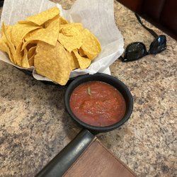 El Toro Bravo - Walton - Chips and salsa