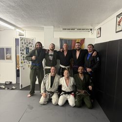 Mata Jiu Jitsu - SOLID GI CLASS WITH COACH MIKEY AND RALPH
