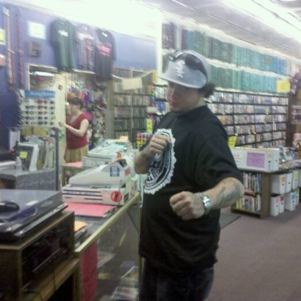 Von's Records & Posters - Music & DVDs Near Me - West Lafayette, Indiana