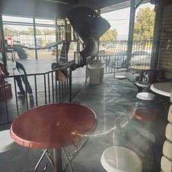 Hubby's Pizza - Play area