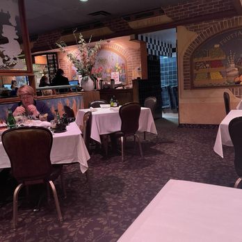 Trombino's Bistro Italiano - Decor - Italian Near Me - Albuquerque, New Mexico