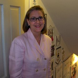 It Takes a Stitch - Regina Cassidy at It Takes a Stitch